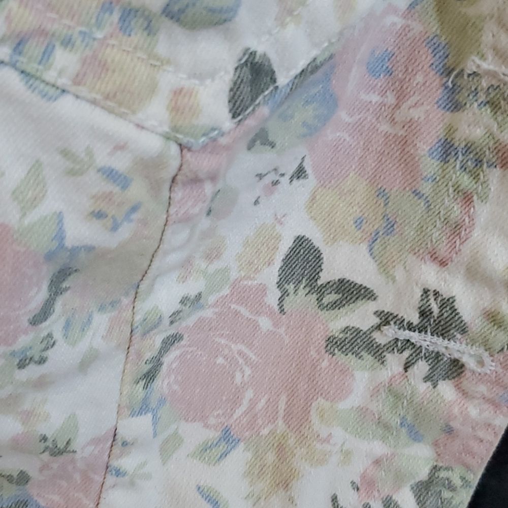 SOLD!! MOSSIMO Floral Denim Jacket - Size Large - Picture 3 of 6